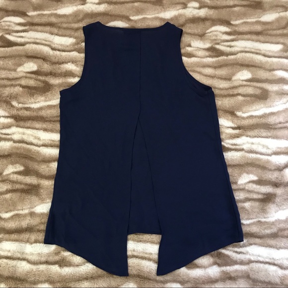 Express Sheer Tank Top - Picture 2 of 3